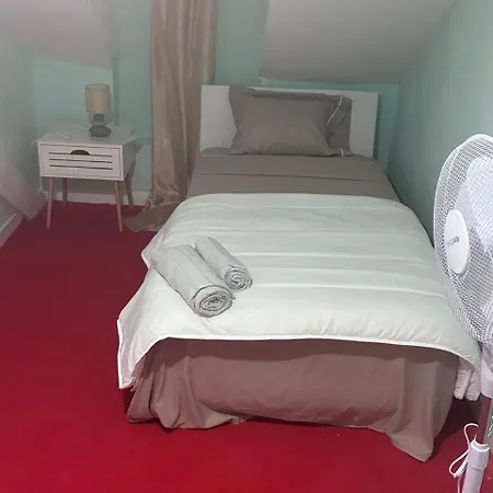 Residencial Terminal Nunxa Hostel Entroncamento